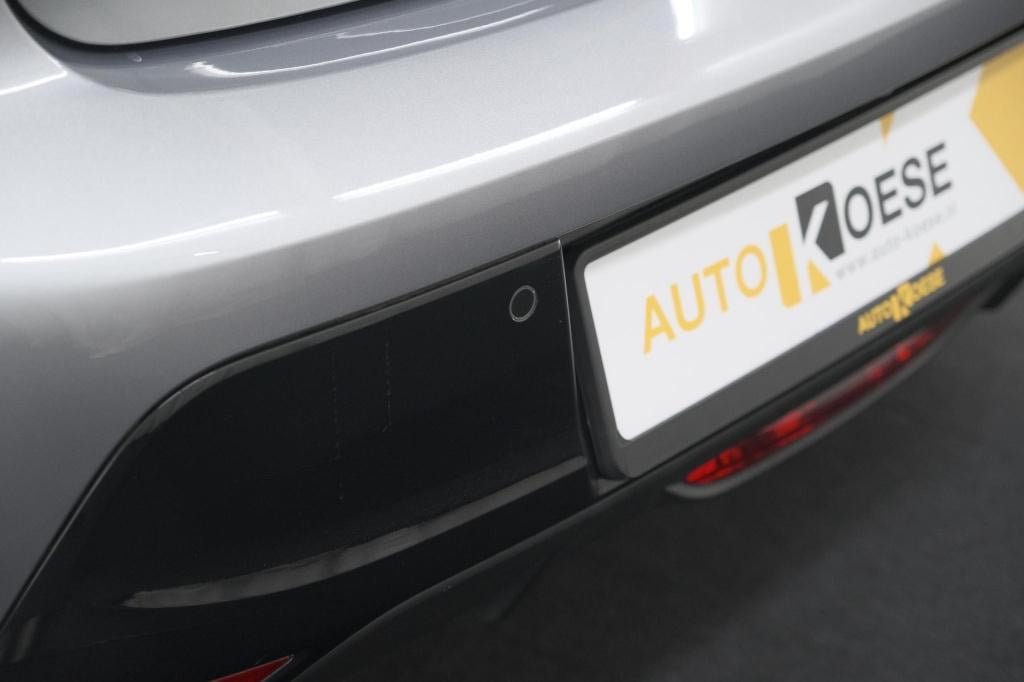 Peugeot 208 puretech 100 eat8 allure pack | camera | navigatie | apple carp