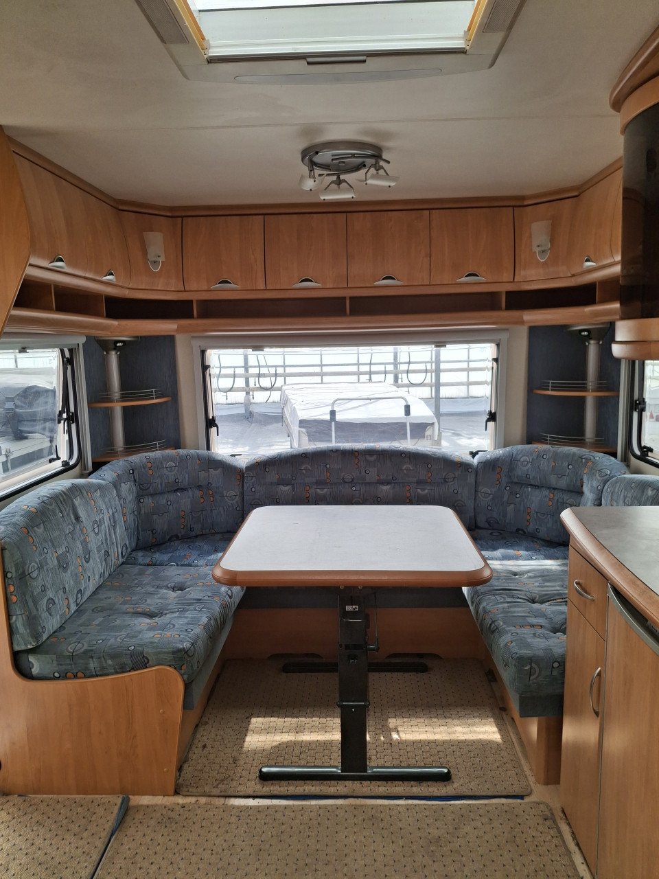 Caravan Hobby 560 UF Excellent uit 2006