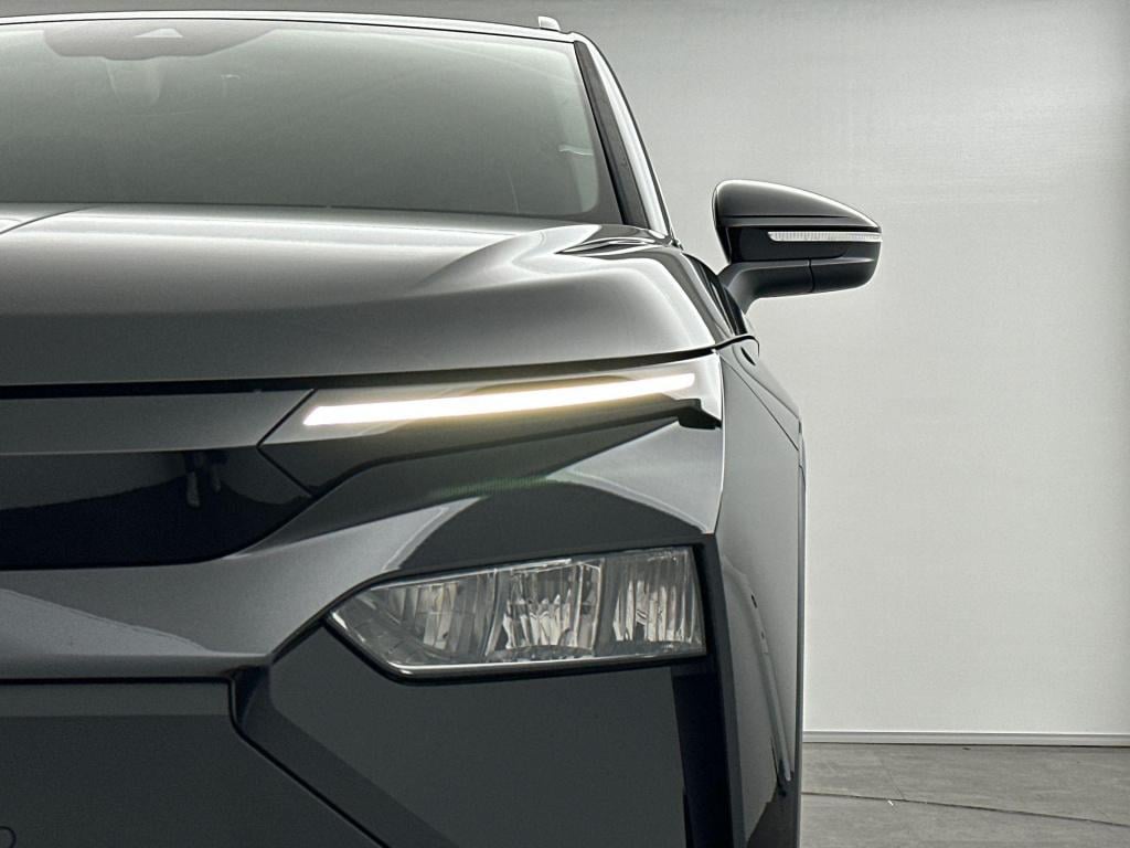 Skoda Elroq business edition elektromotor 150 kw / 204 pk suv