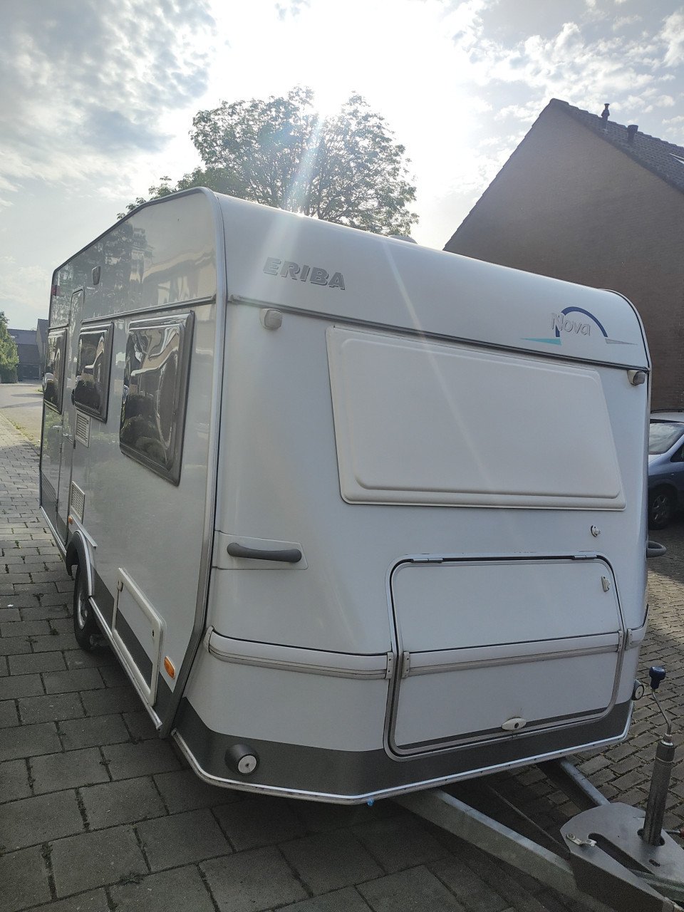 Caravan Eriba Nova 462b