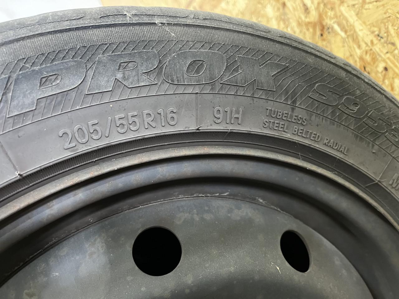 Te Koop: 4 stalen velgen 7.5Jx16 ET55 5x108 + bouten