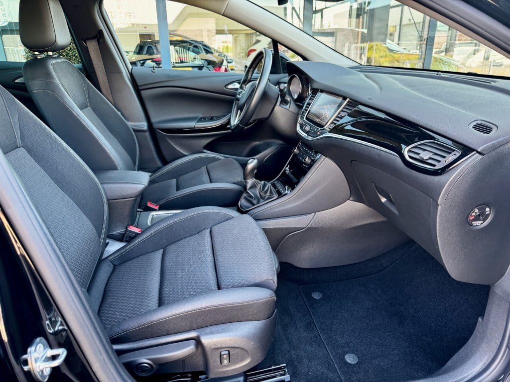 Opel Astra 1.4 innovation navi ecc cruise