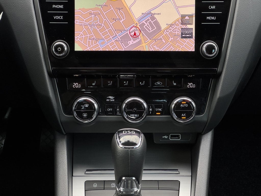 Skoda Octavia 1.5 tsi greentech business edition upgrade automaat | navigat