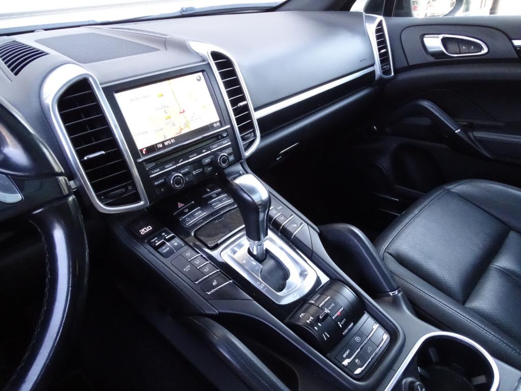 Porsche Cayenne 3.0 d | bose | pano | memory | bi-xenon