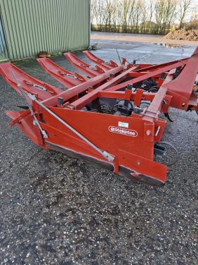 Steketee RV 3000 aanaarder