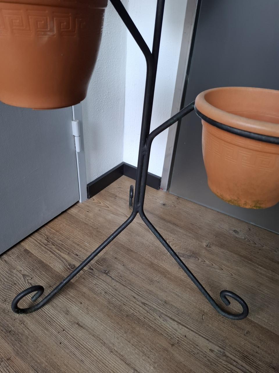 Gietijzeren plantenhouder