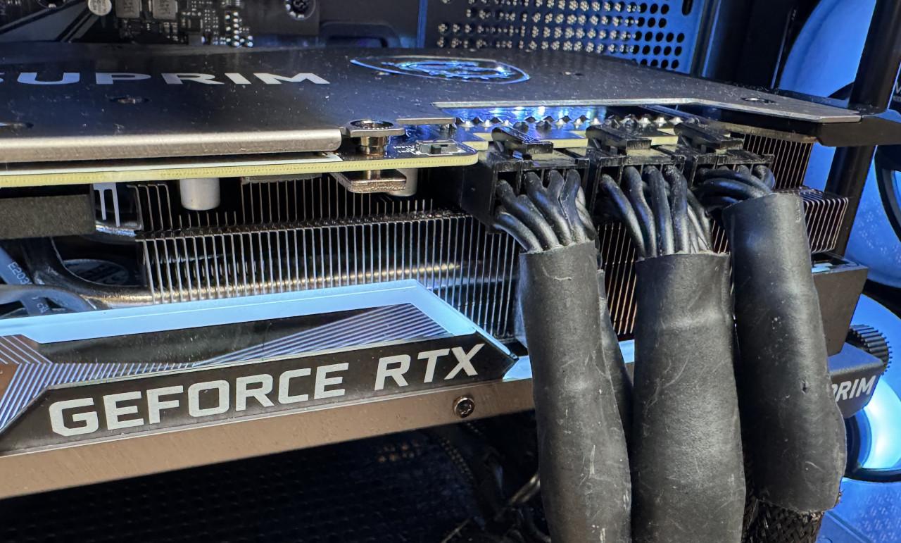MSI RTX 3080 SUPRIM X 10G | Ryzen 5600XT | 32GB | 1TB NVMe | NIEUW