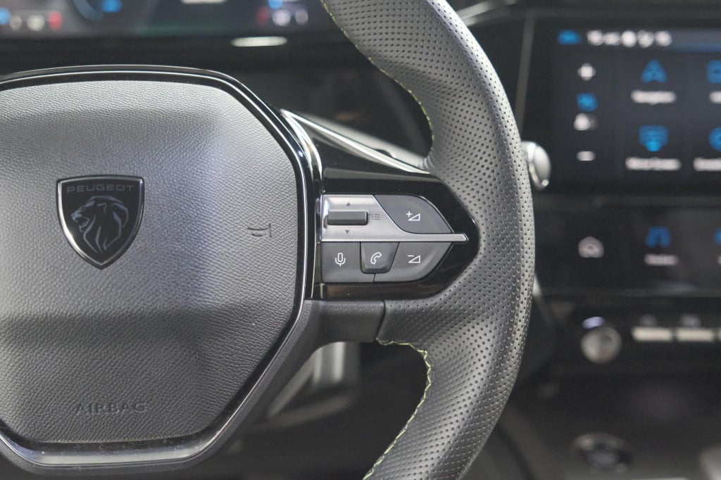 Peugeot 308 sw 1.6 plug-in hybrid 225 gt | focal audio | 360 camera | adapt