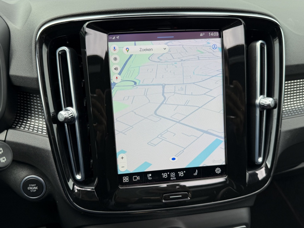 Volvo XC40 b3 163pk ultimate dark| adap.cruise| panodak| camera| elek.stoel