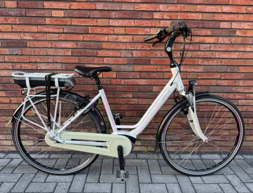 Prachtige Batavus Wayz Ego Bosch Middenmotor 500WH