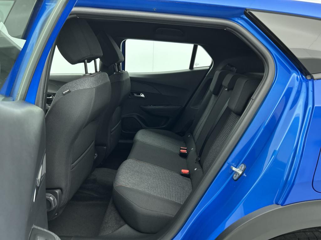 Peugeot E-2008 ev style 50 kwh | rijklaar |