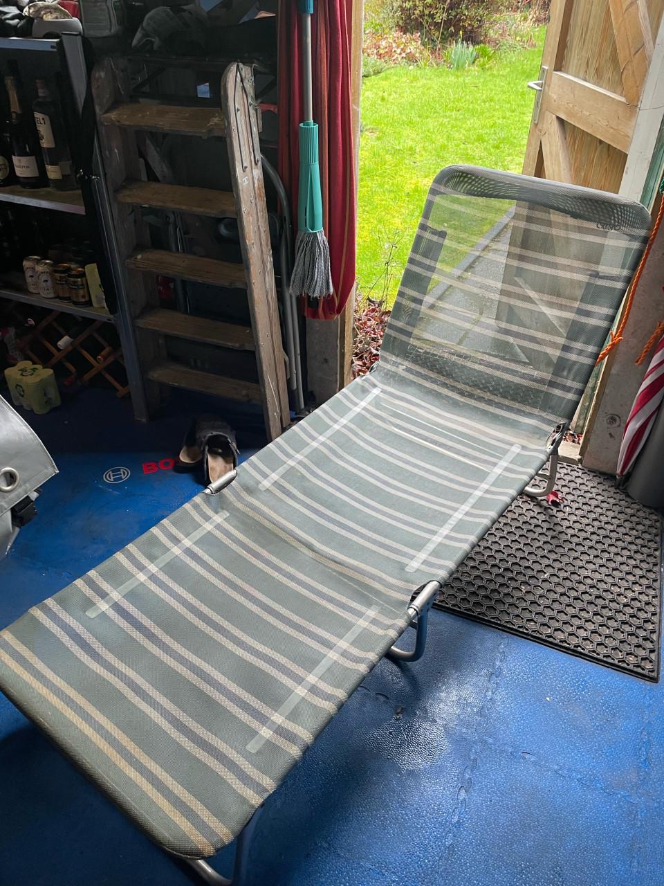 Div. camping spullen tegen leuk bod!