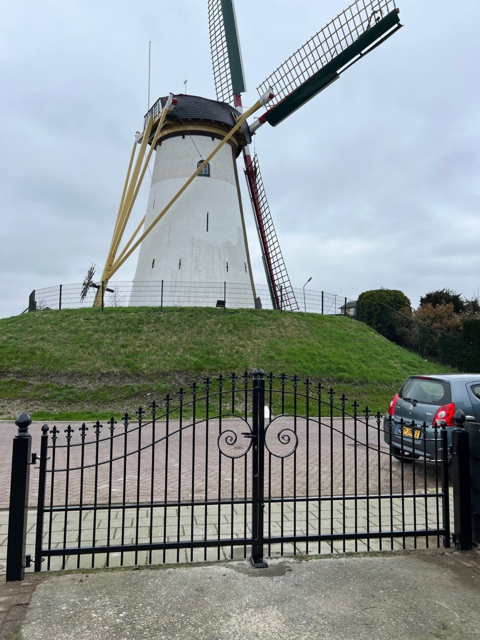Op maat en naar wens gemaakt. Poorten - Schuifpoort - Automatische poorten.
