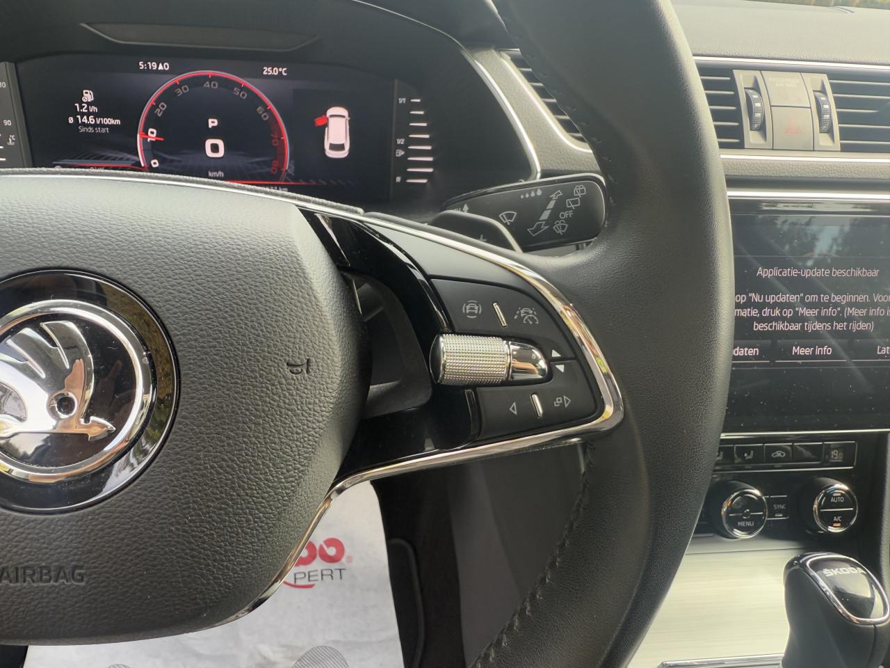 Skoda Superb Combi - 1.5 TSI ACT Business Edition Automaat | ACC| Keyless