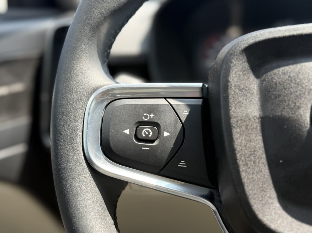 Volvo XC40 t4 211pk recharge ultimate dark| full options !!