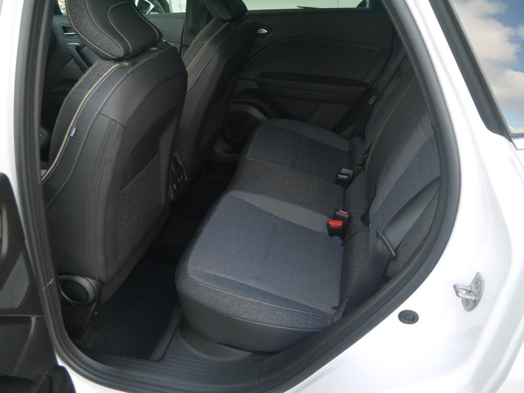 Mitsubishi Grandis 1.8 hev intense+