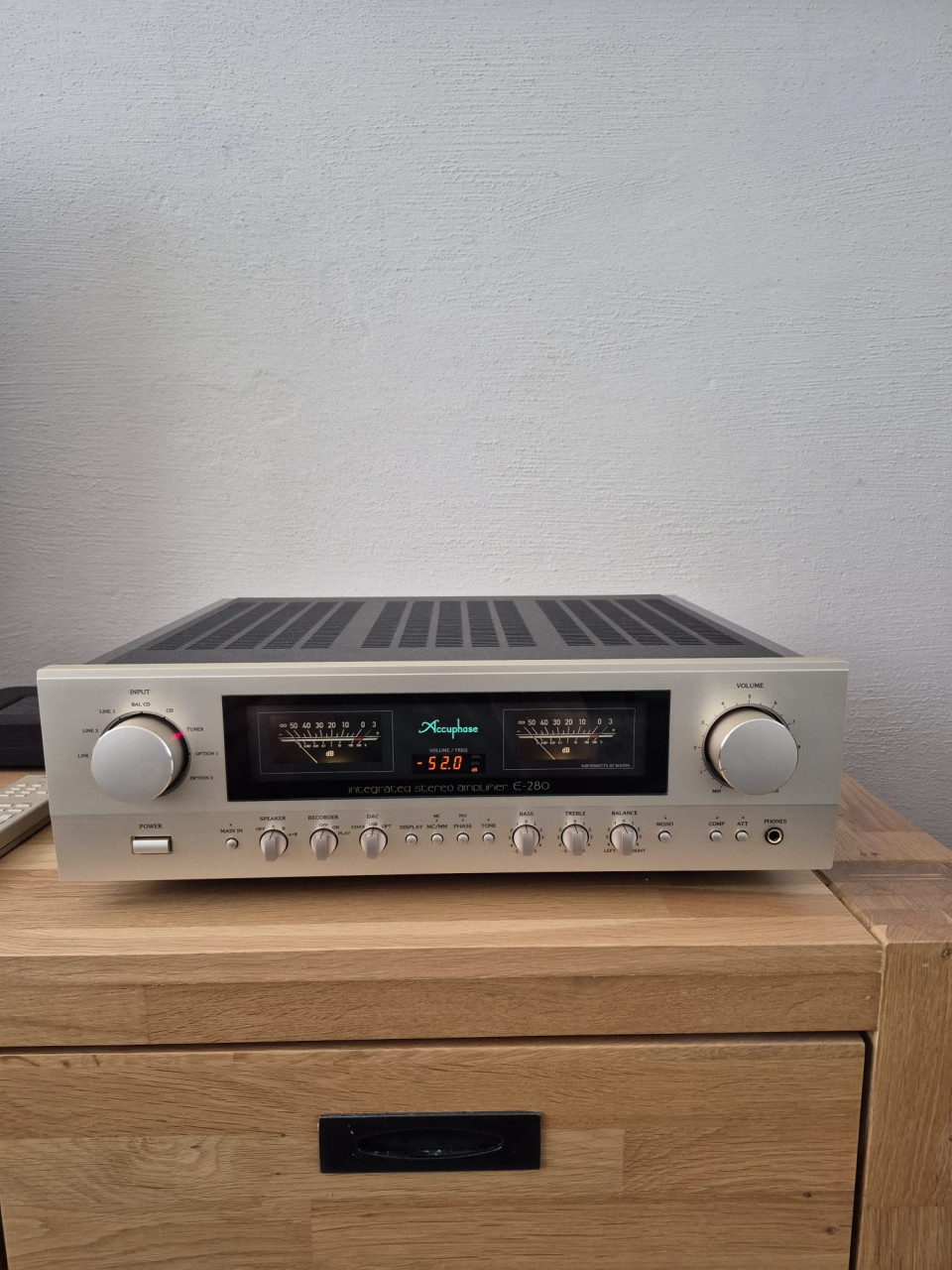 Accuphase E- 280