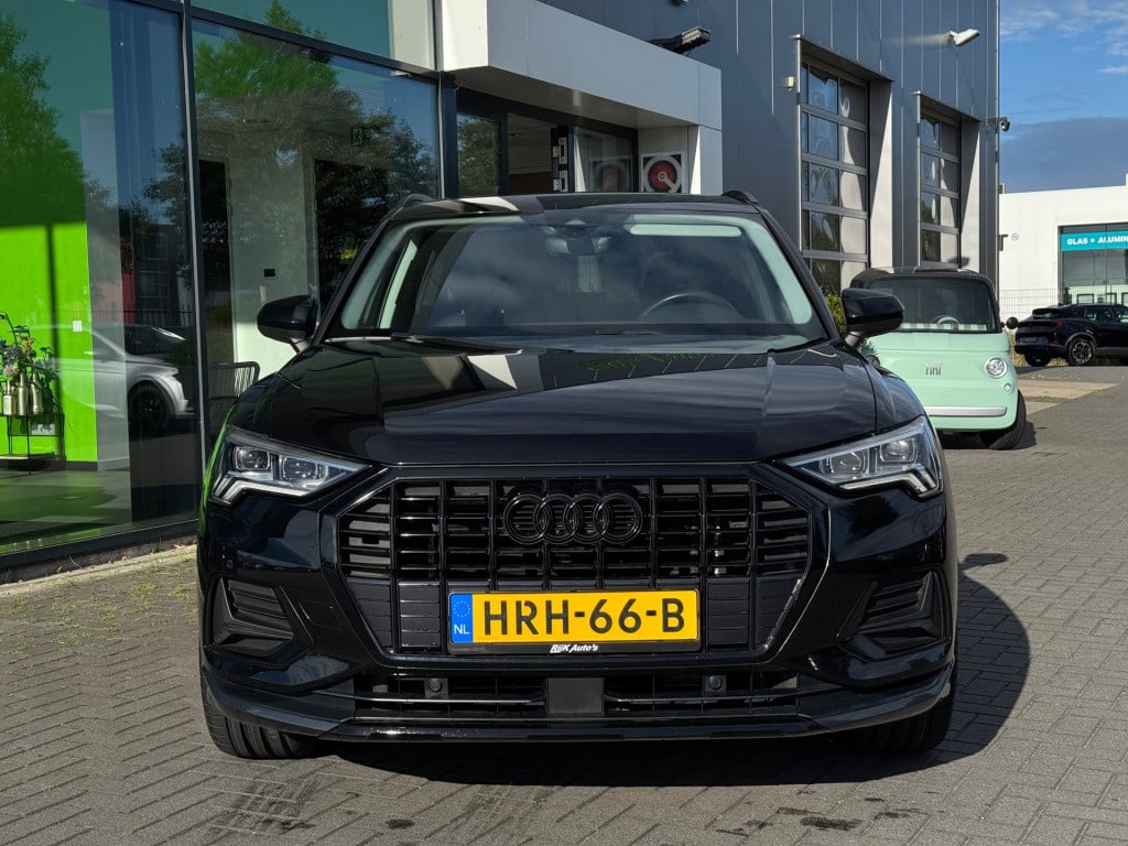 Audi Q3 35 tfsi * camera * matrix led * leer * keyless * trekhaak