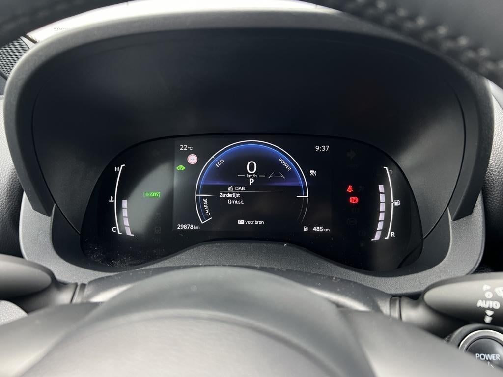 Toyota Yaris Cross 1.5 hybr 115 dynamic | parkeersensoren | stoel+ stuur ve