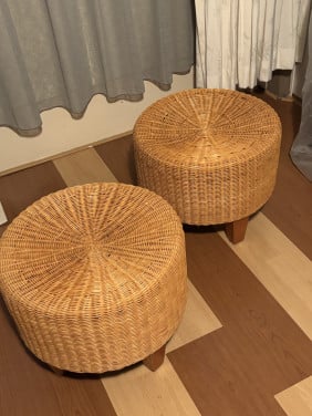 2 rieten Ikea poefs