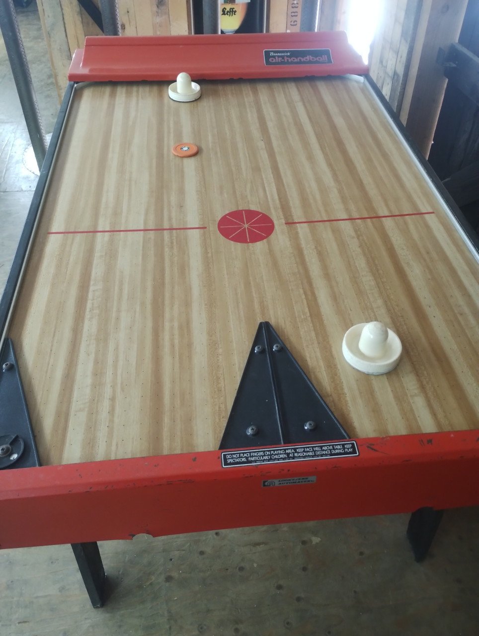 Brunswick Air handbal tafel