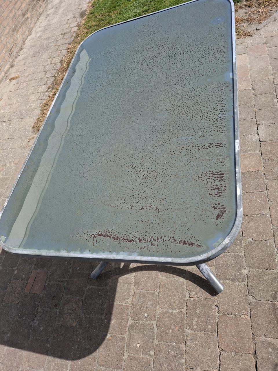 Tuintafel gratis