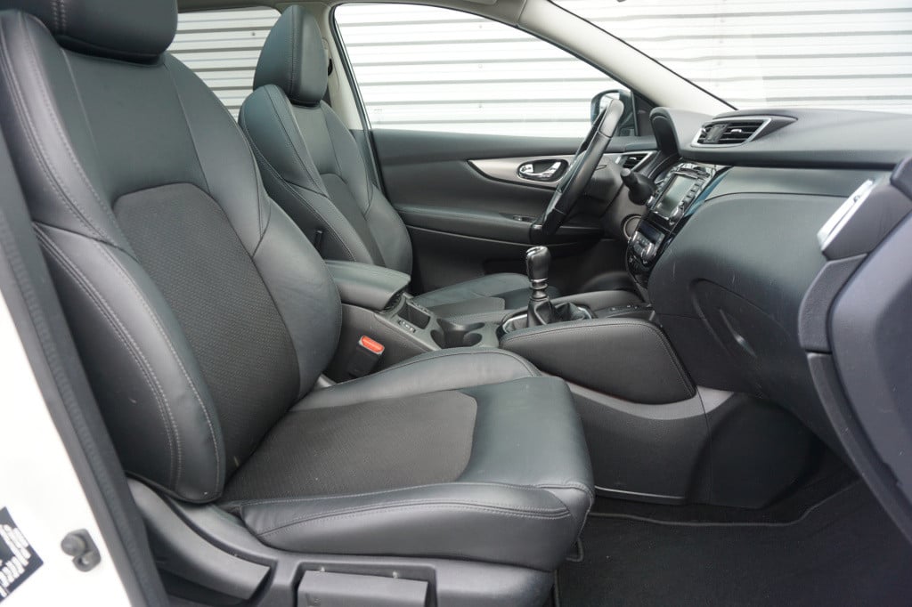 Nissan Qashqai 1.3 dig-t tekna climate / cruise / navi / camera / stoelverw