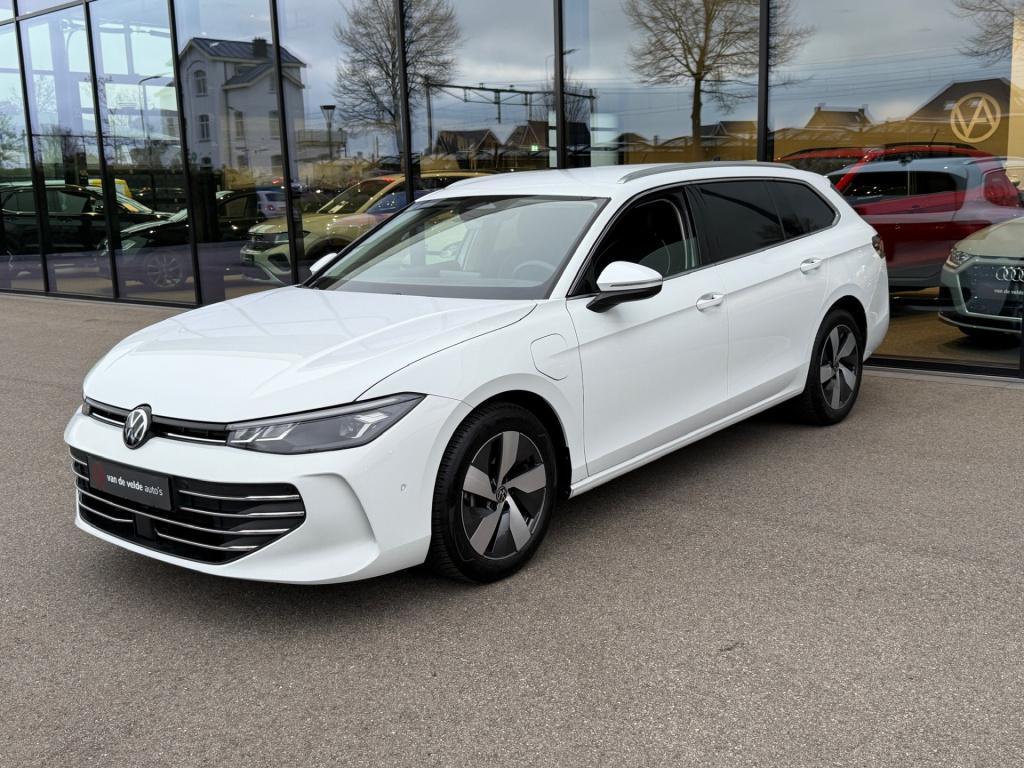 Volkswagen Passat variant 1.5 ehybrid business | dode hoek | camera | trekh