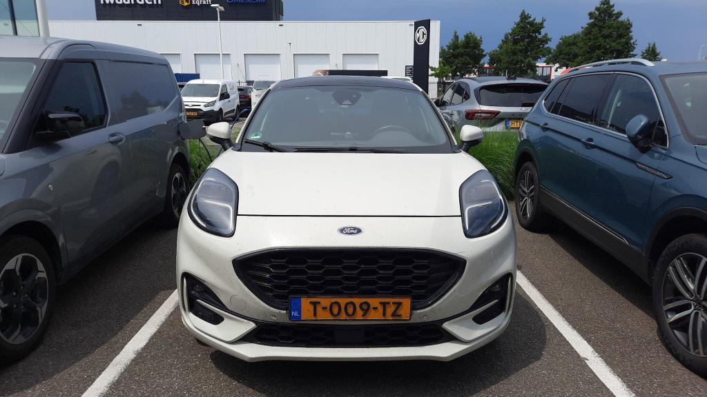 Ford Puma 1.0 ecoboost st-line x winter pack - pano dak - adapt. cruise con