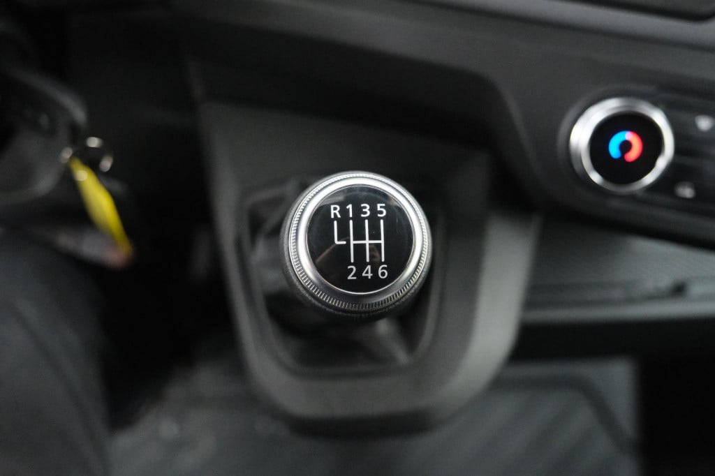 Renault Master t35 2.0 dci 150 l2h2 extra | nieuw model | camera | parkeers