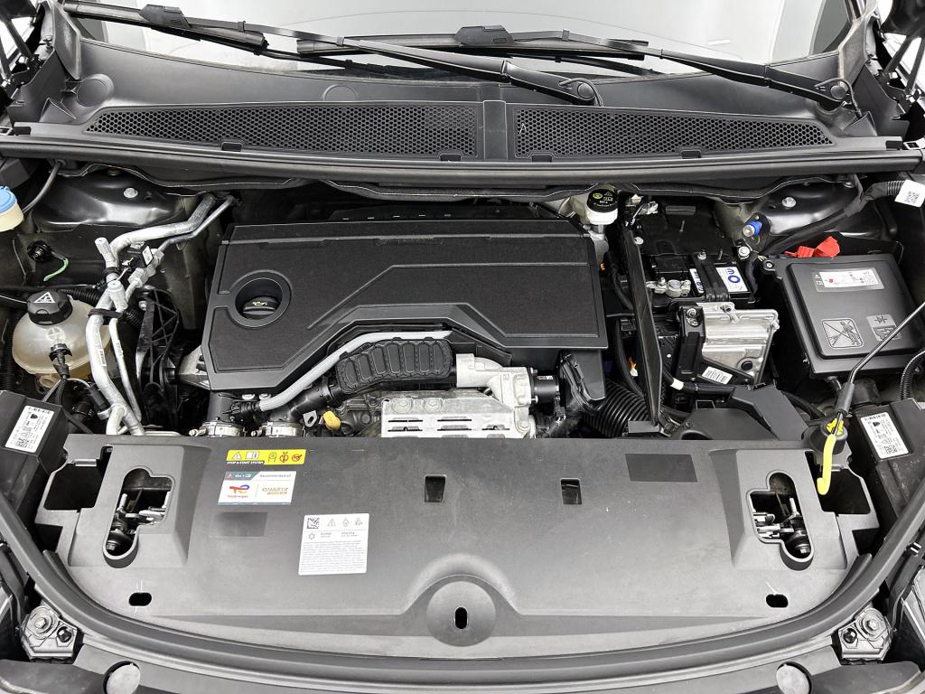 Peugeot 3008 1.2 hybrid 145 gt | rijklaar |