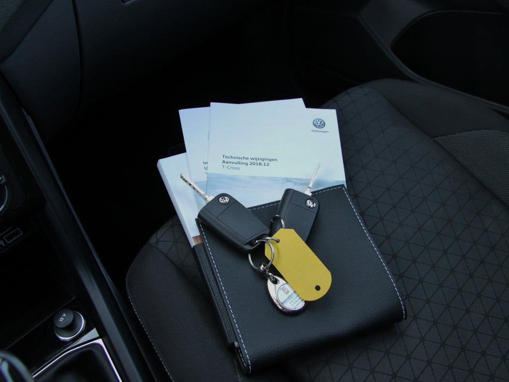 Volkswagen T-cross 1.0 tsi life | carplay | side assist| full led