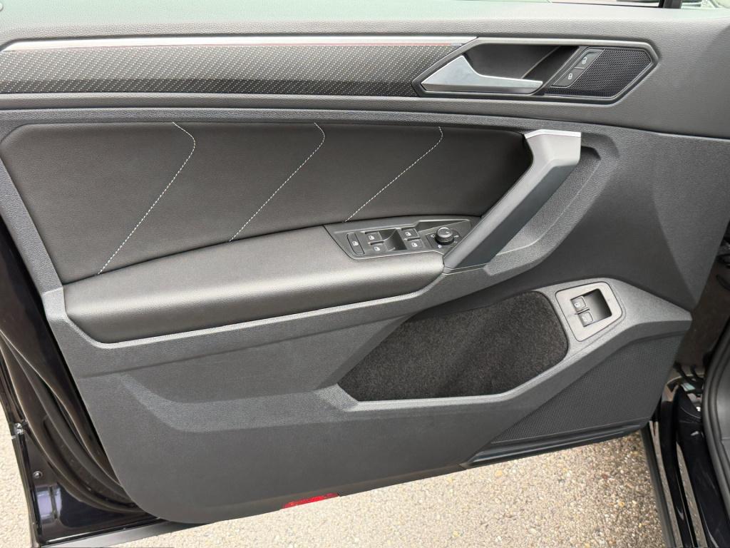 Volkswagen Tiguan 1.4 tsi ehybrid 245pk r-line | black style | 20 inch | ca