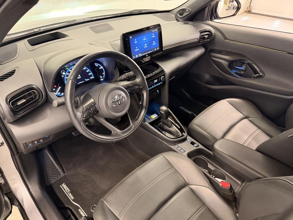 Toyota Yaris Cross 1.5 hybrid launch ed| pano| jbl| hud| adap.cruise| leder