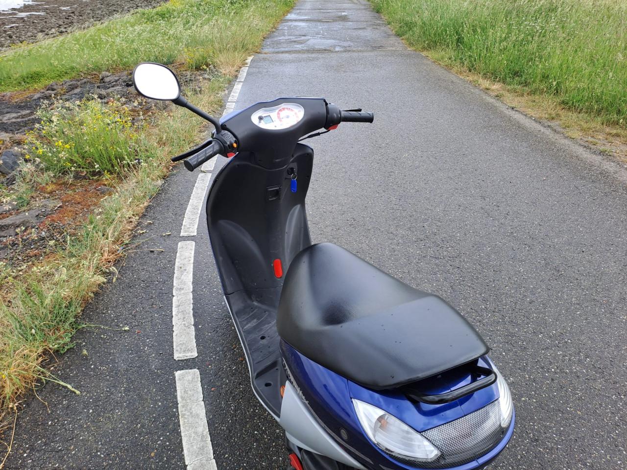 Te koop mooie peugeot vivacity
