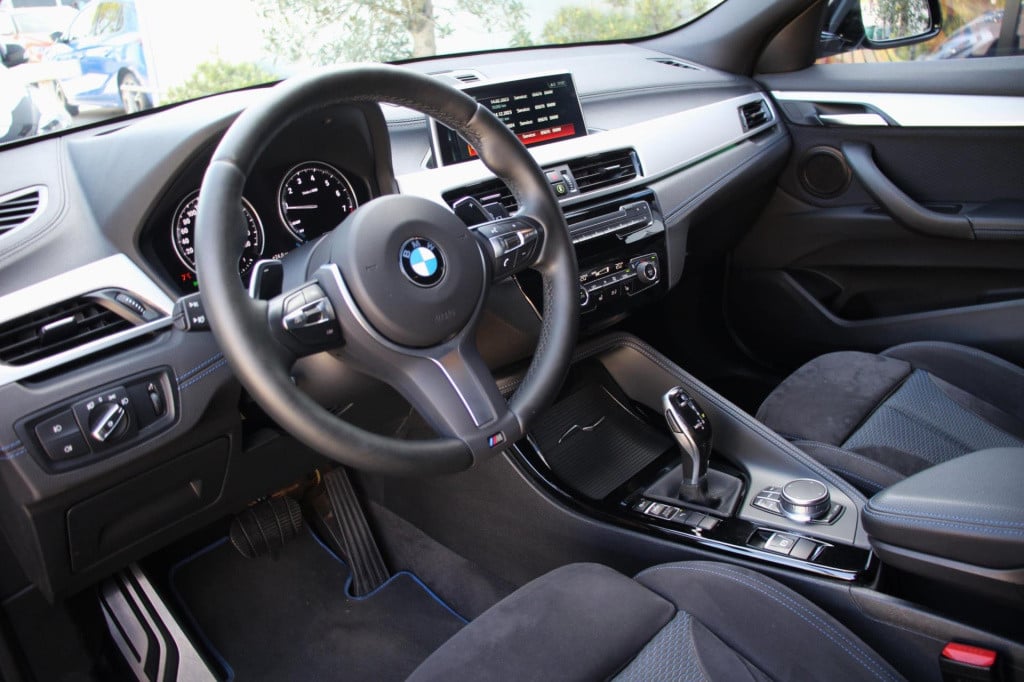 BMW X2 sdrive20i m-sport automaat. - led - elek kofferklep - headup - navi 