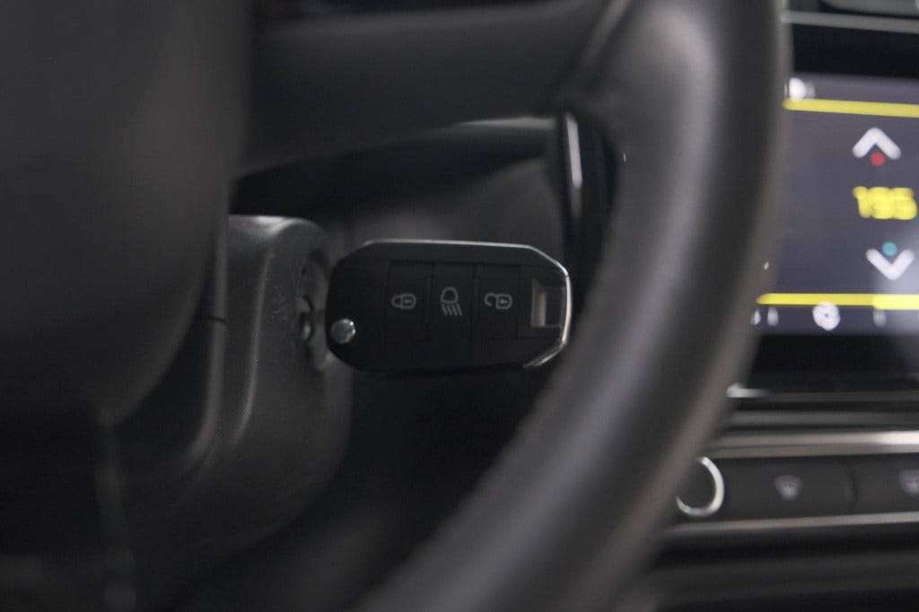 Citroen C3 puretech 82 feel edition | camera | navigatie | apple carplay