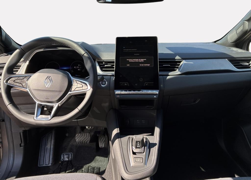 Renault Captur 1.8 e-tech full hybrid 160 techno - demo