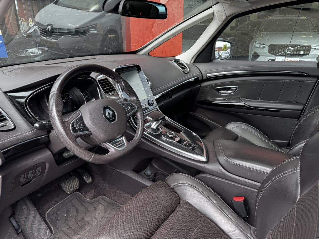Renault Espace 1.6 tce initiale paris 7p. | pano | trekhaak | winter pack |
