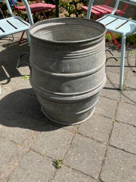 Antiek zinken Dolly ton