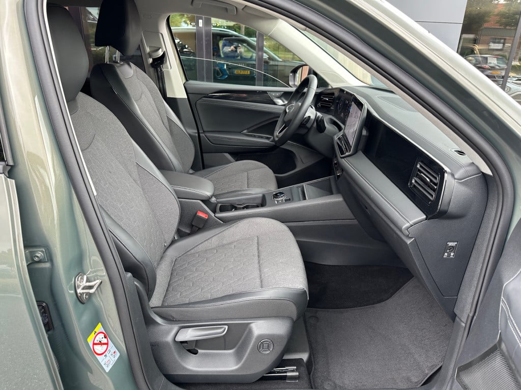 Volkswagen Tiguan 1.5 etsi life | trekhaak | camera | trekhaak | dode hoek 