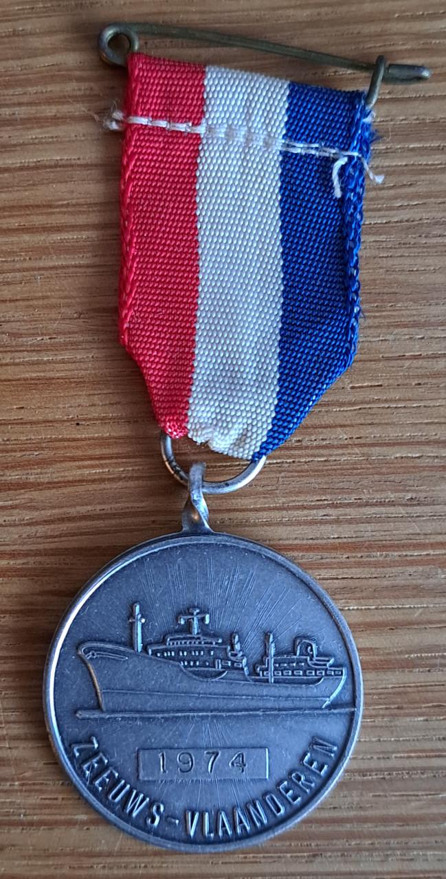 Medaille Zeeuws-Vlaanderen 1974 (2x)