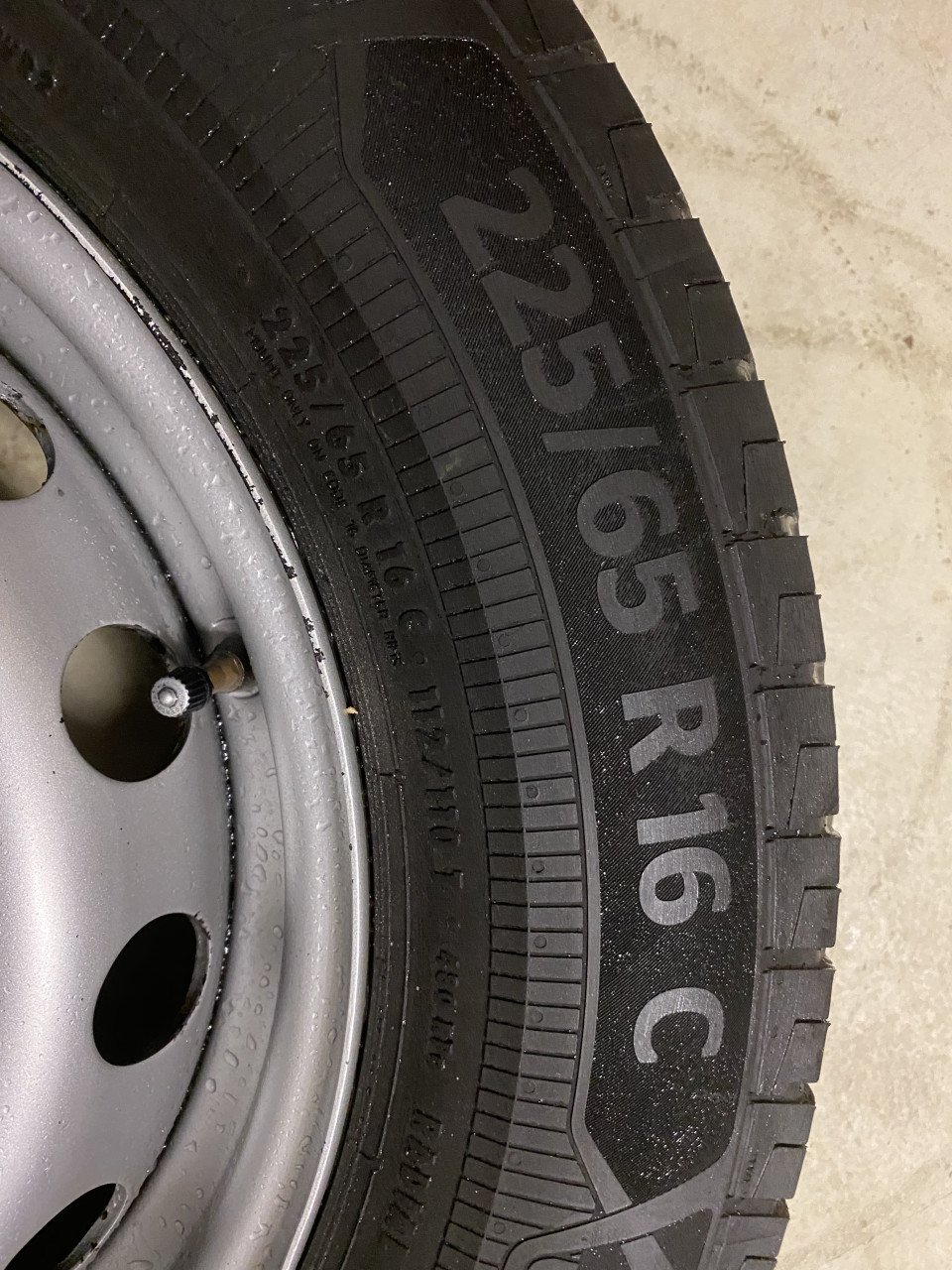 Velgen met zomer banden Renault Master 225/65/R16