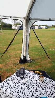 Opblaasbare partytent. Obelink Air Shelter