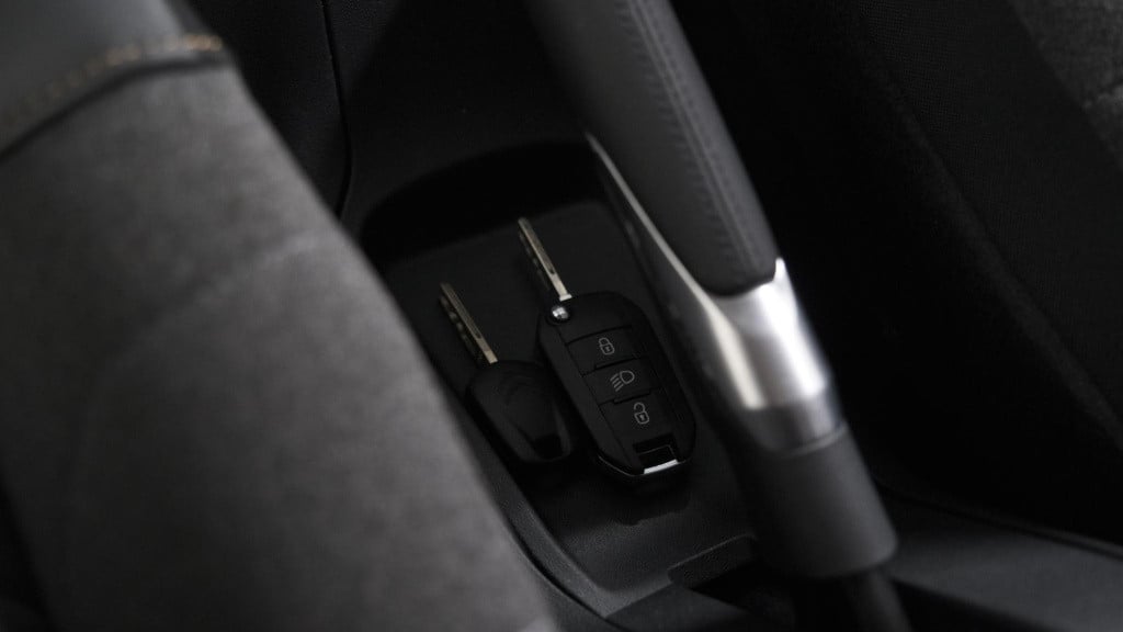 Citroen C3 puretech 82 feel edition | apple carplay | parkeersensoren | nav