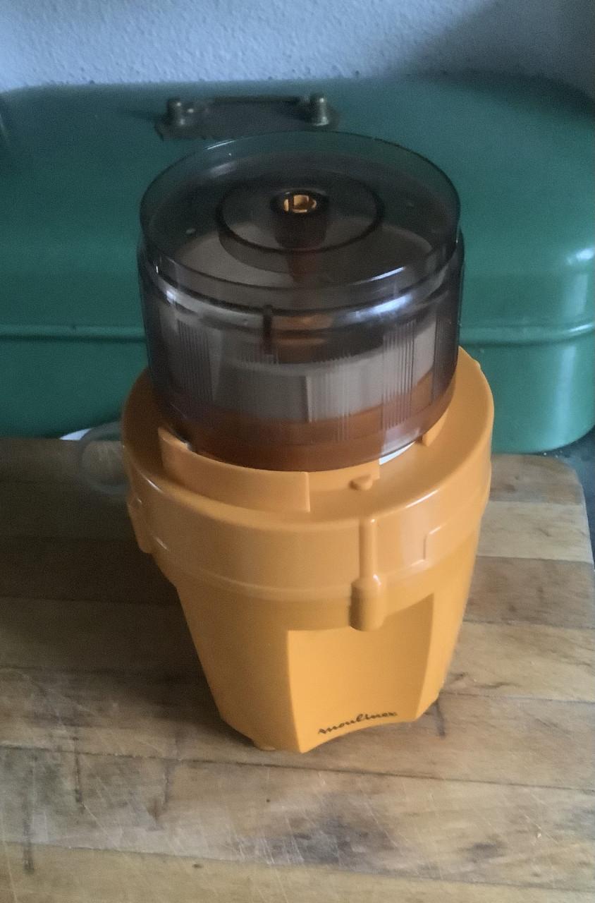 Vintage moulinex chopper