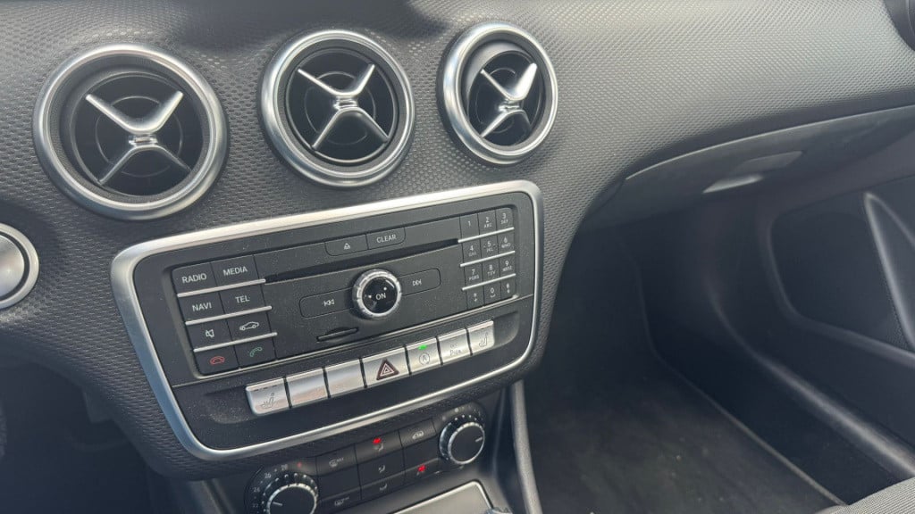 Mercedes-Benz A-Klasse 180 business solution