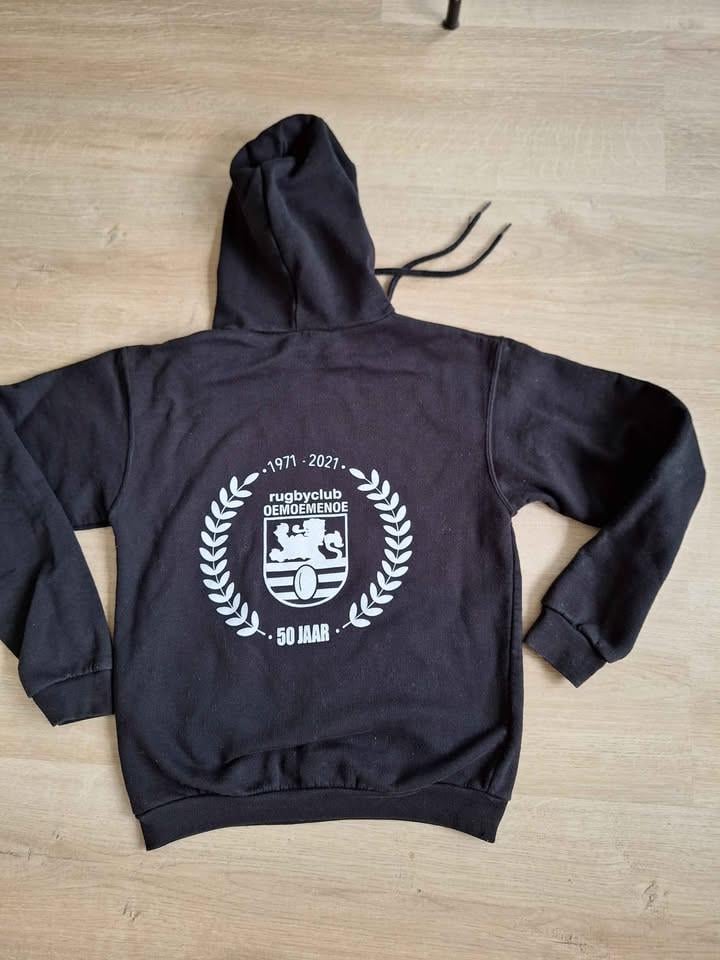 Hoody van rugyclub Oemoemenoe logo jongens 158,164