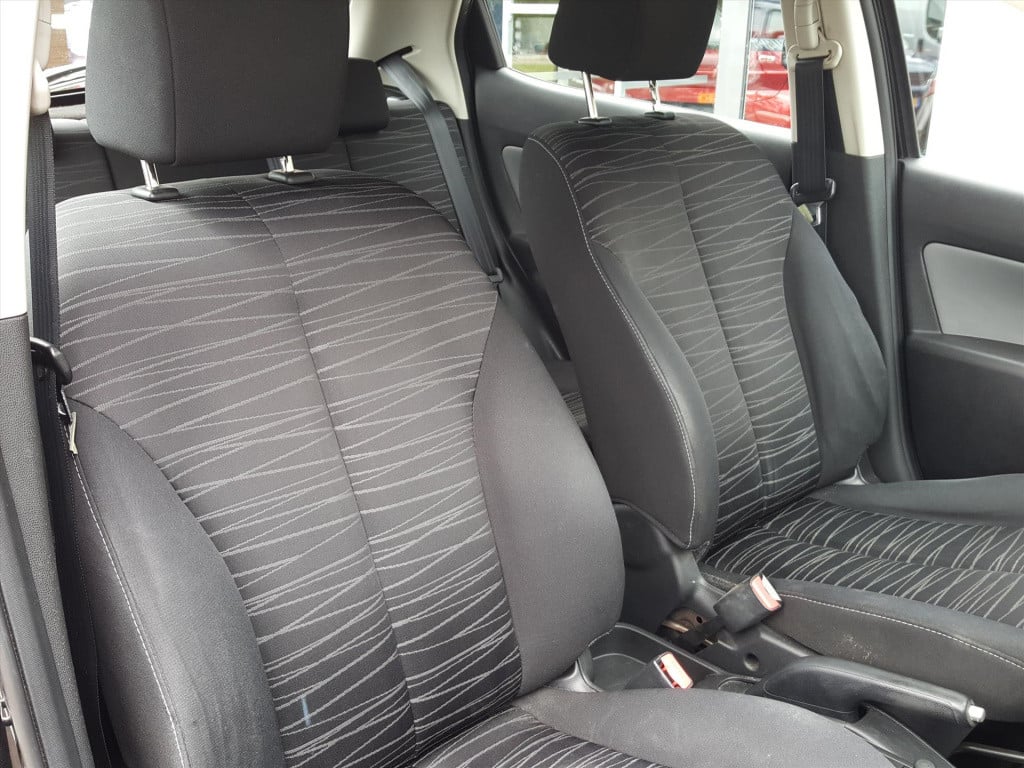 Mazda 2 1.3 63kw 5 drs ts | airco | climate control | radio | lm-velgen 15'
