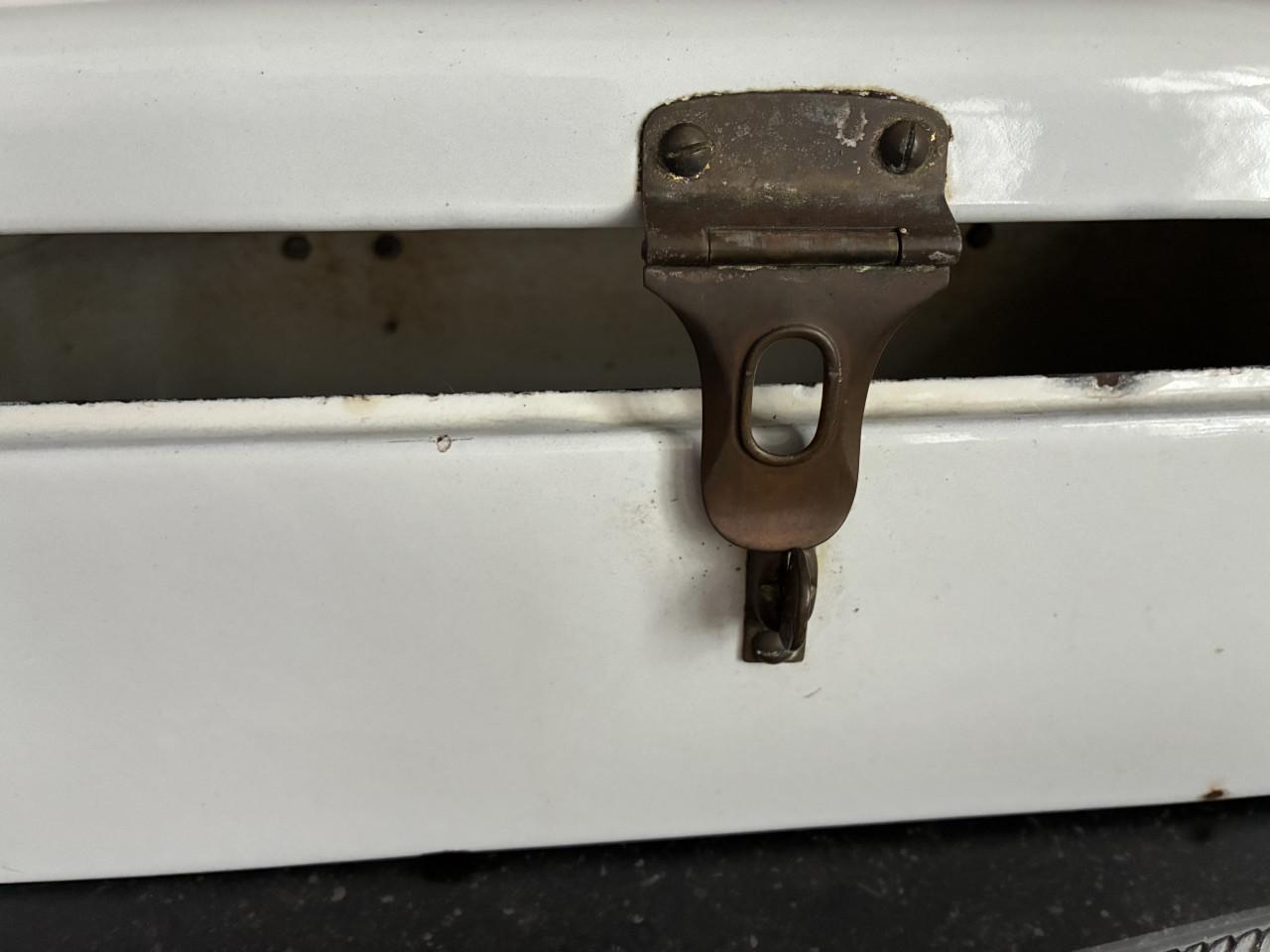 Antieke Emaille broodtrommel wit